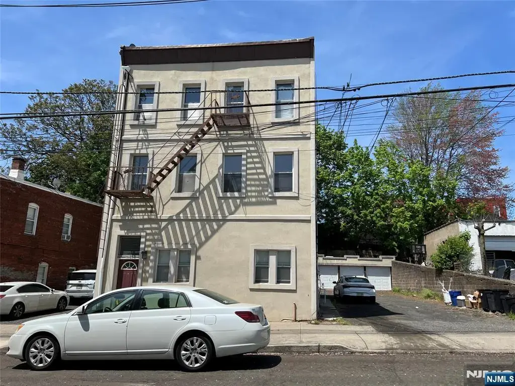 159 Westminster 3, Lodi