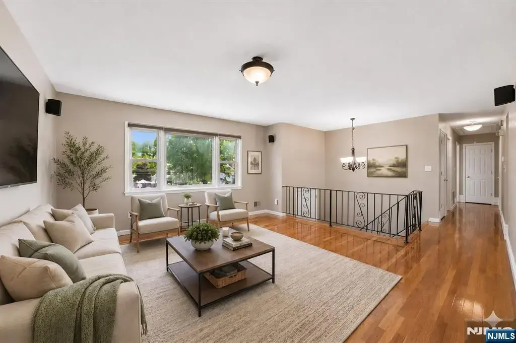 743 Wood Avenue, Edison