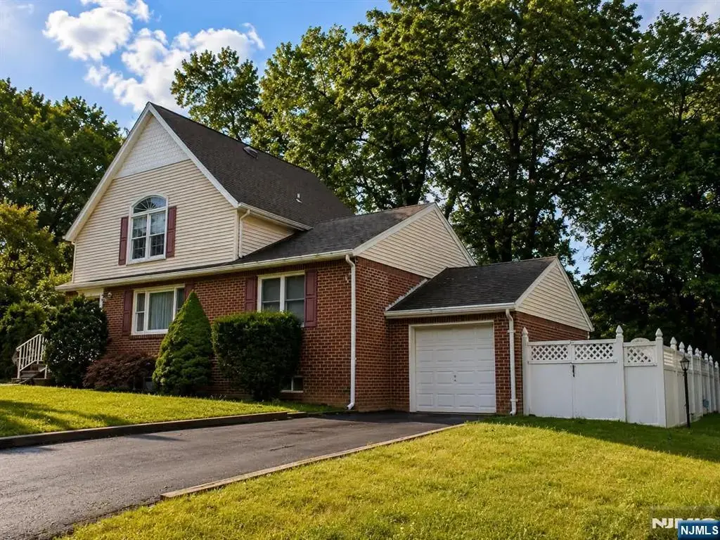 16 Broad, Paramus