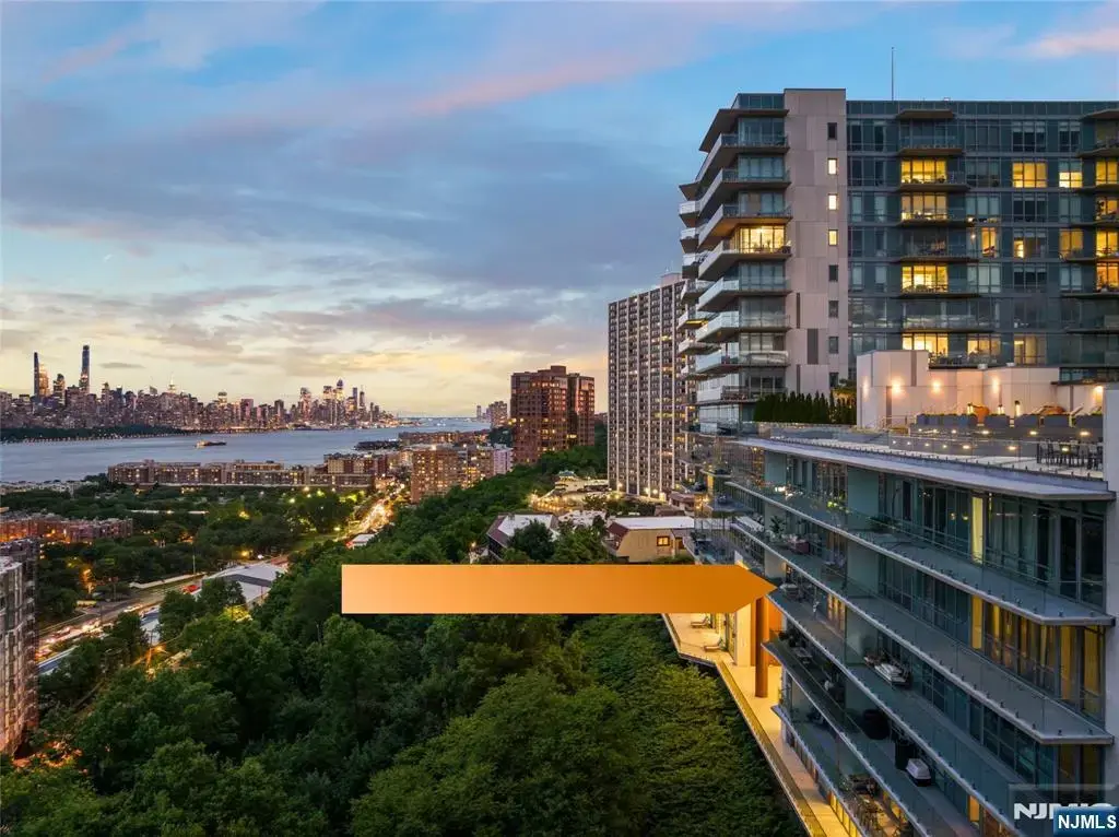 320 Adolphus Avenue 319, Cliffside Park