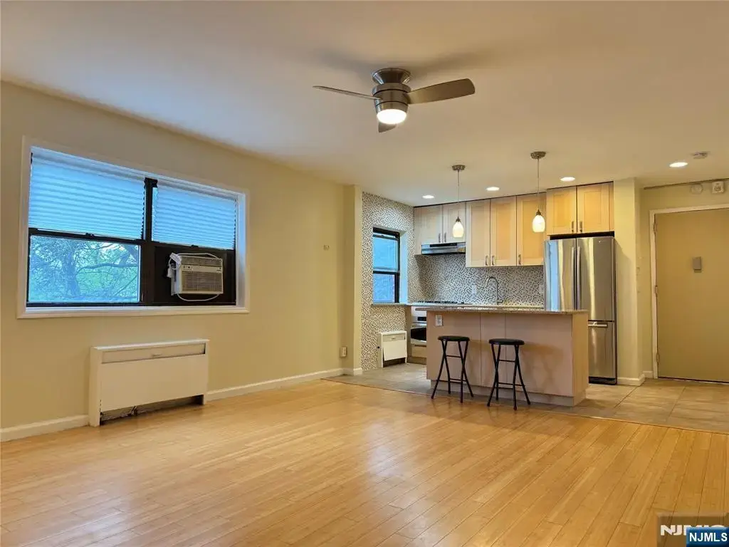 3001 Edwin Avenue 4a, Fort Lee
