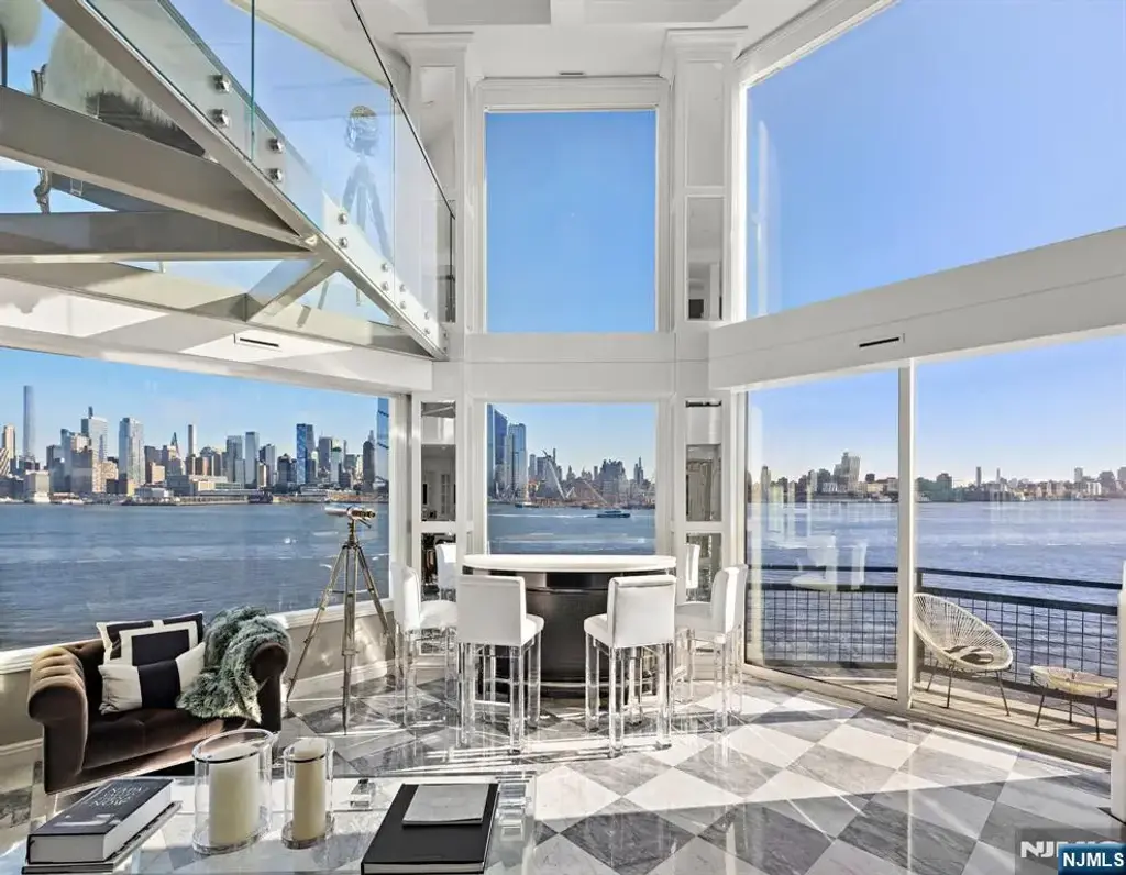 600 Harbor Boulevard 1079-81, Weehawken