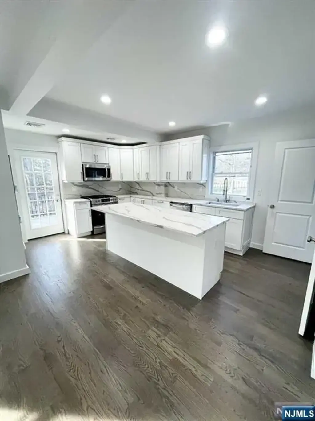 40 Grant Avenue, Cresskill