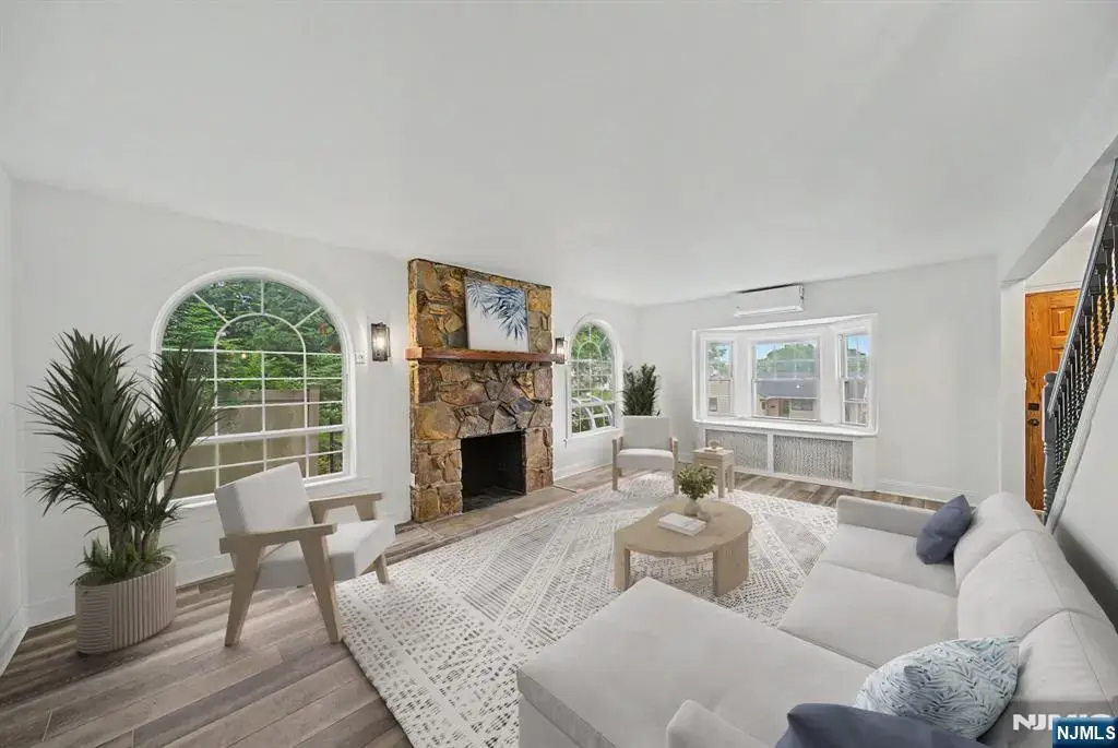 433 Louisa Avenue, Wyckoff