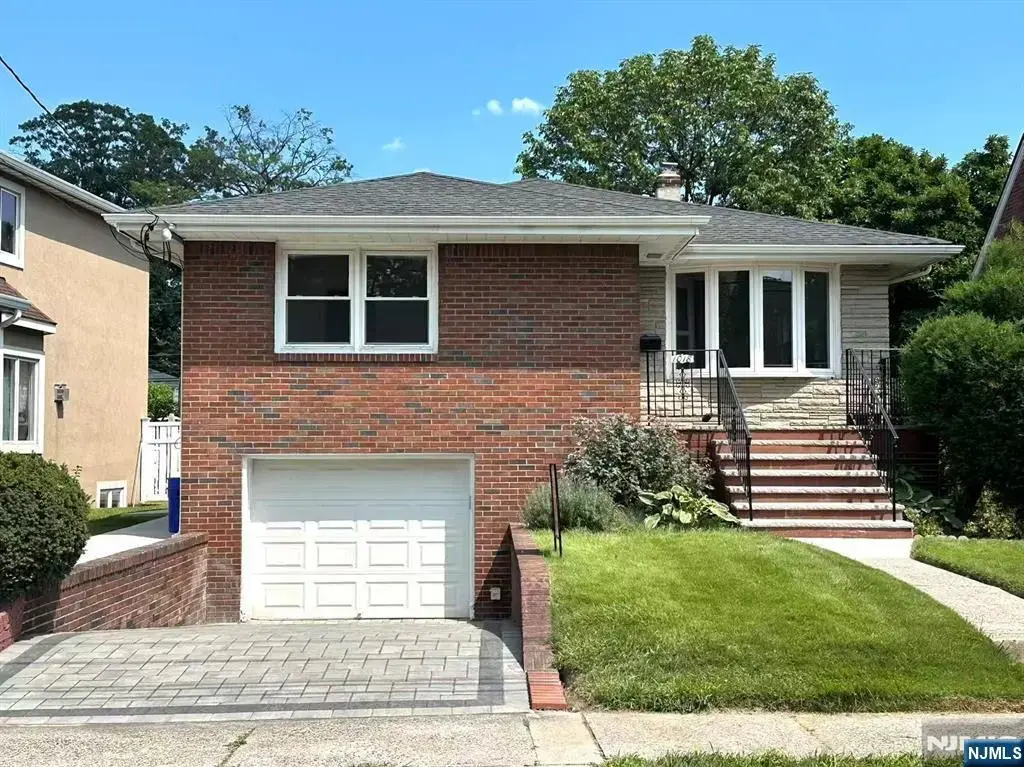 1018 Inwood Terrace, Fort Lee
