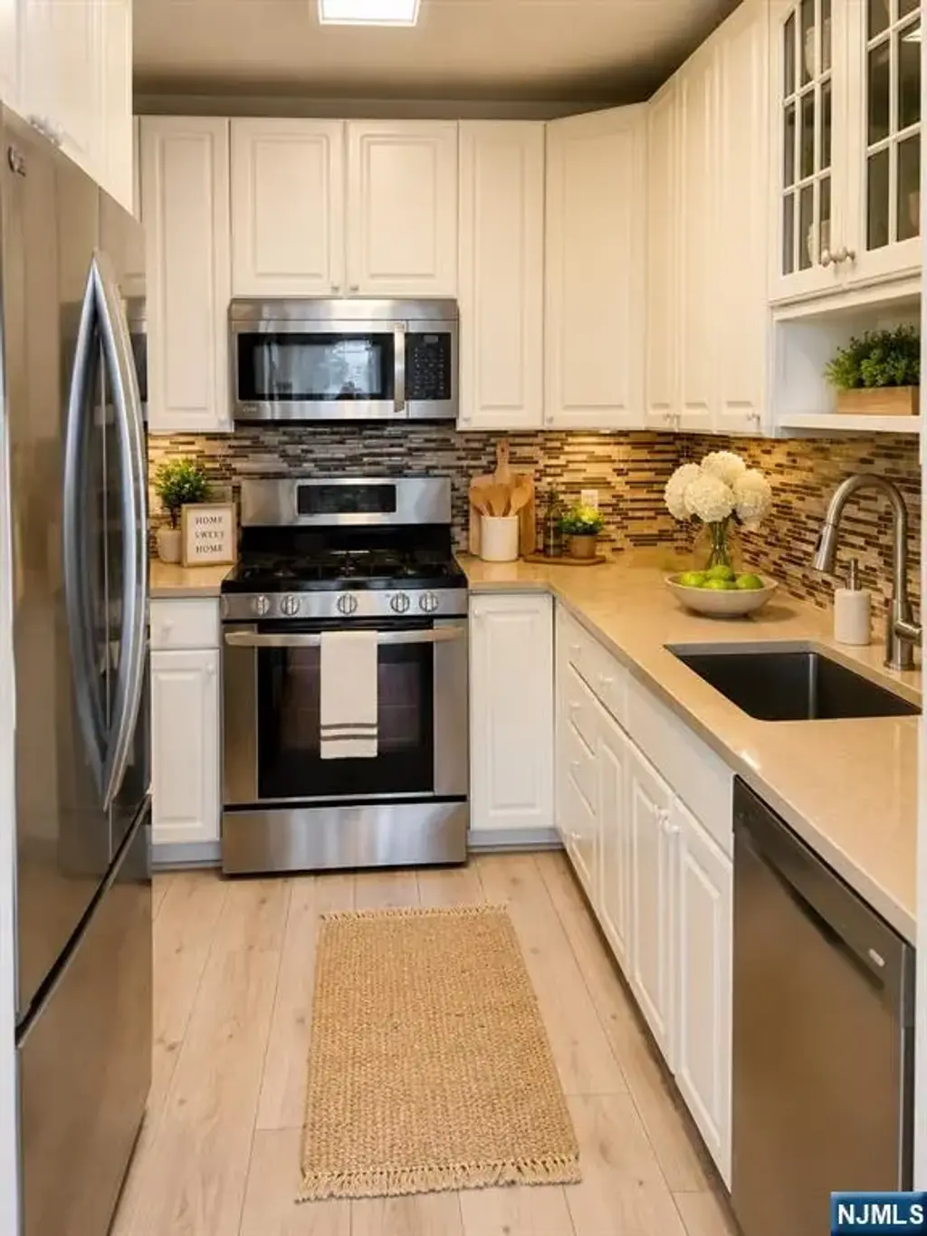 7000 Boulevard East 38 G, Guttenberg