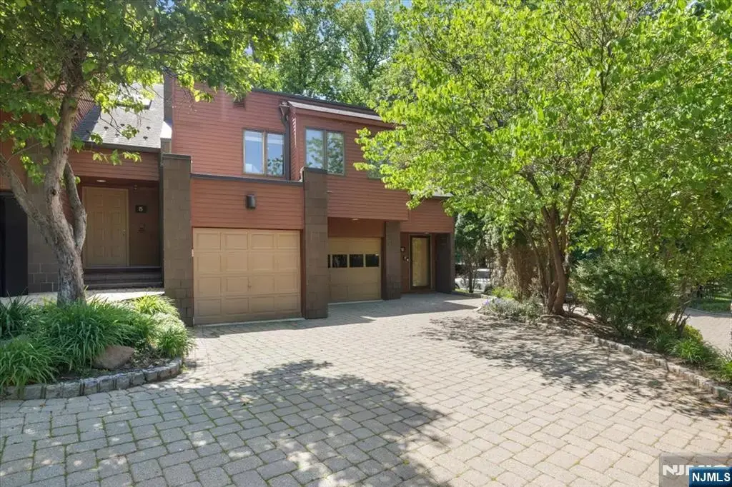 10 Old Quarry Road 6, Englewood