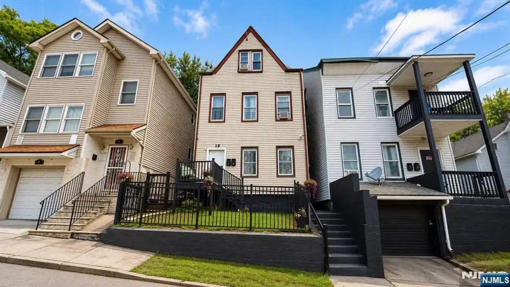 15 3rd Street, Paterson