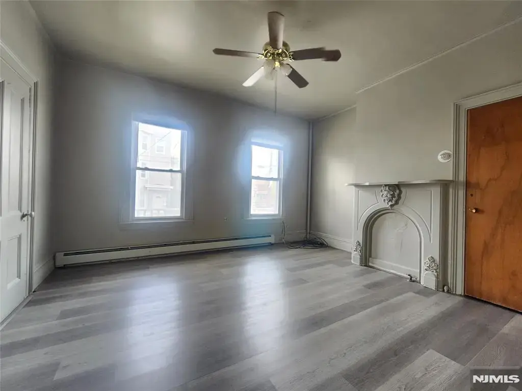 133 Belmont 1st Floor, Paterson