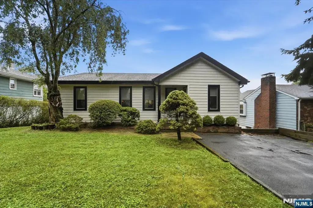 68 Seminole Avenue, Rockaway Township