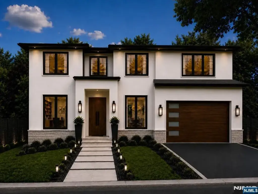 169 Carver Avenue, Westwood