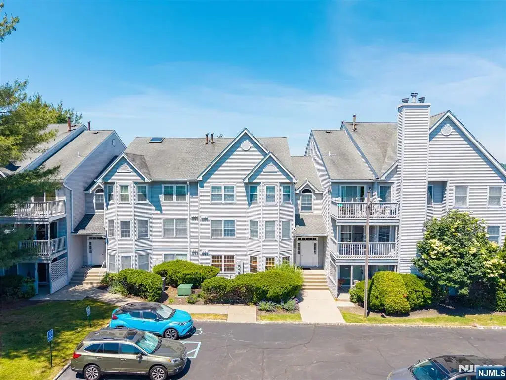 15 Boulder Run Road 148, Paterson