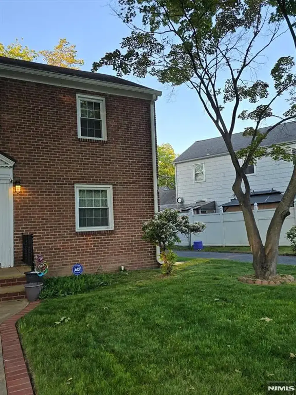 267 Highland Avenue, Orange