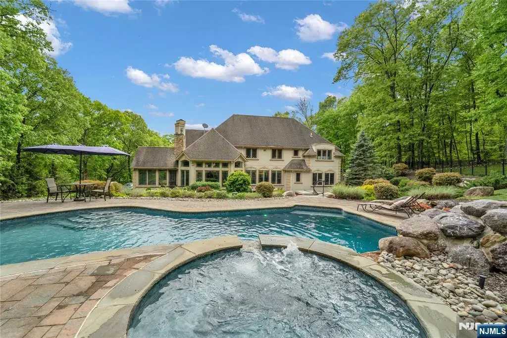 127 Waughaw Road, Montville Township