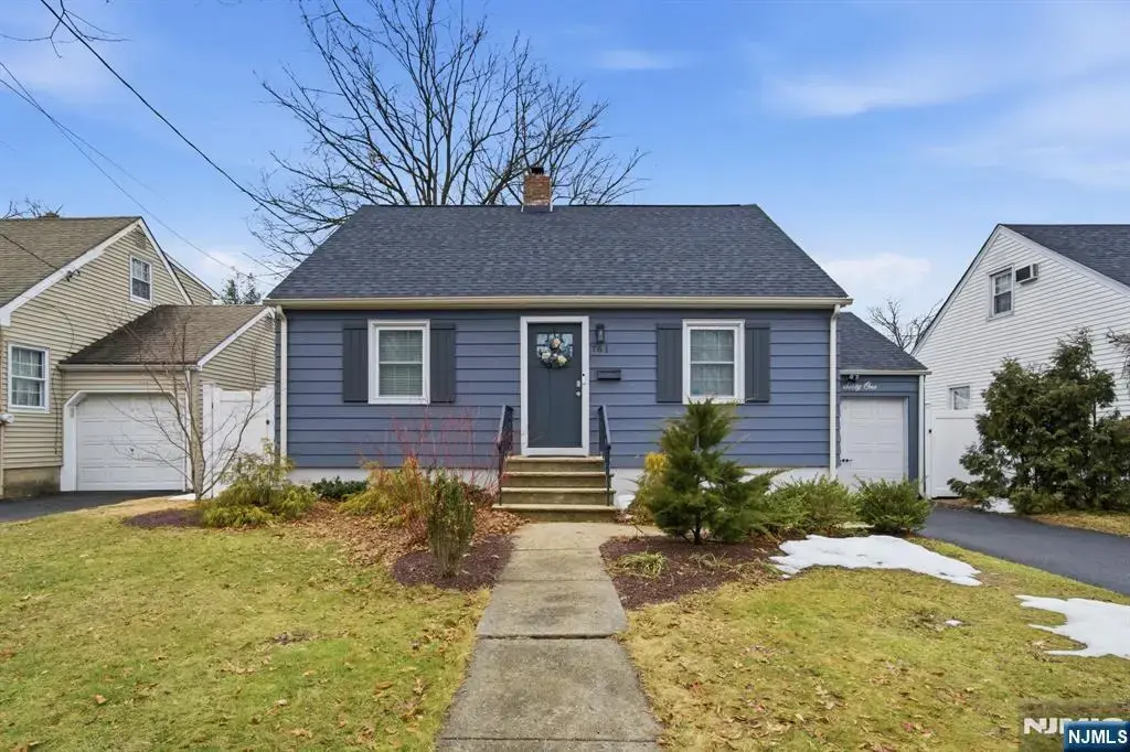 761 Palmer Avenue, Maywood