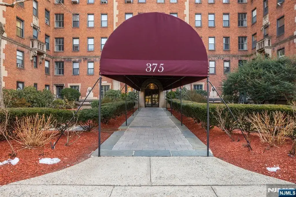 363-377 Mount Prospect 2aw, Newark