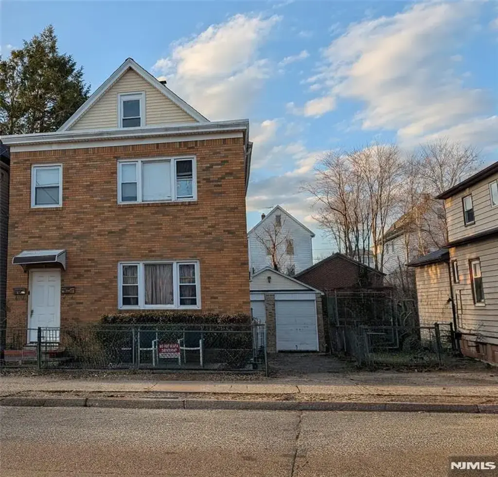 89-91 Semel Avenue, Garfield