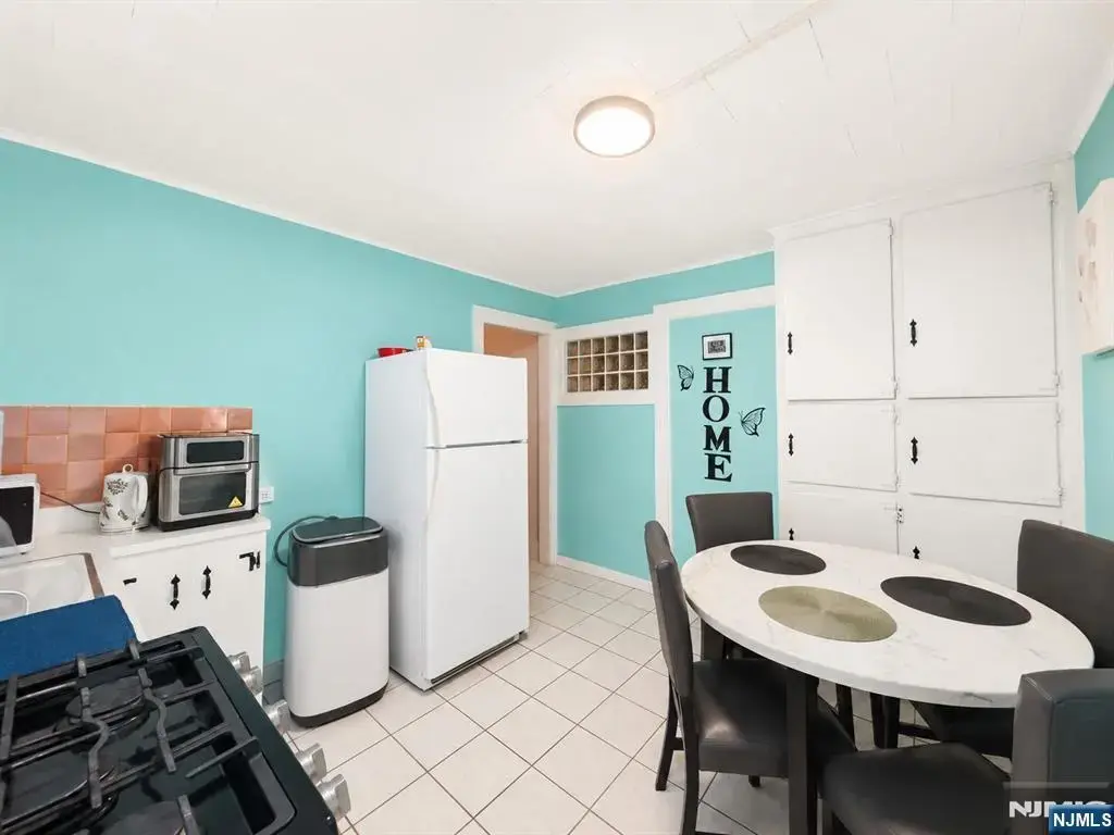 522 Saddle River Apt 1, Saddle Brook