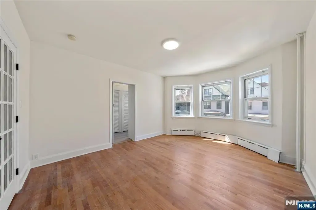 8 Cooper 2nd Fl, Weehawken