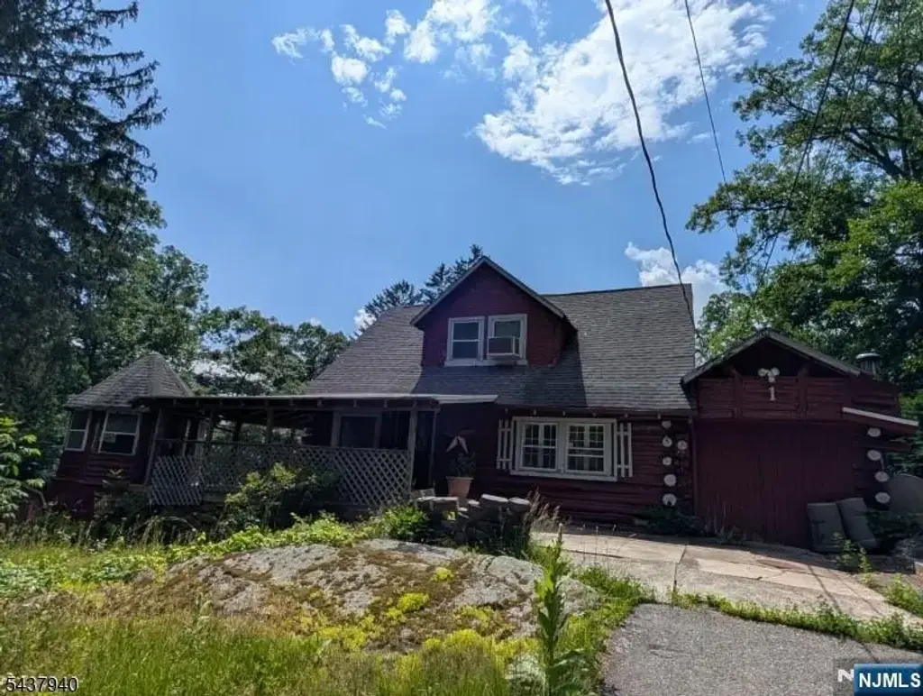 1 Poplar Grove Terrace, West Milford