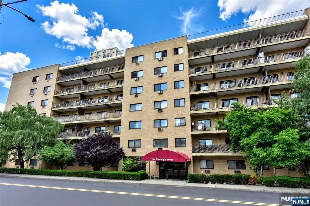 44 Main Street 6f, Lodi