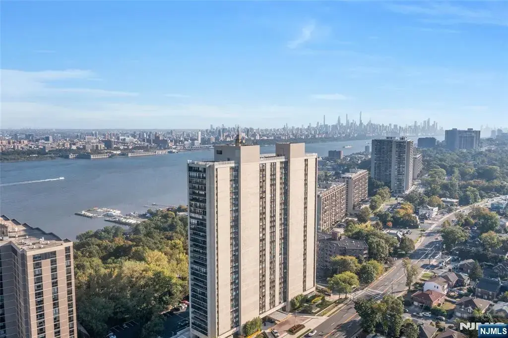 1500 Palisade Avenue 5d, Fort Lee