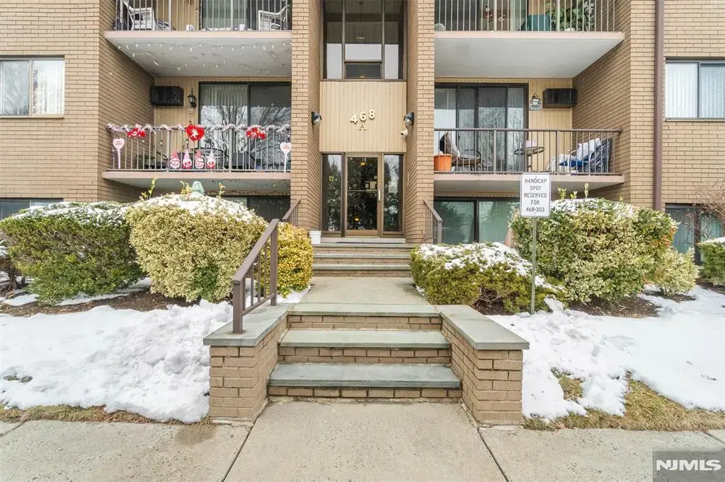 468 Liberty Street 101, Little Ferry