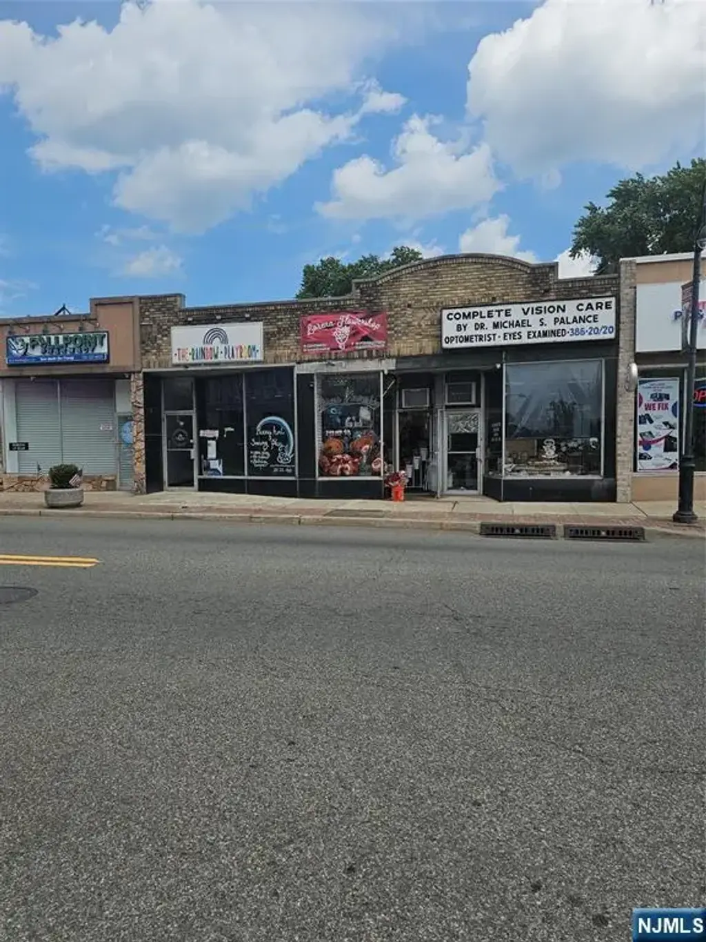 69 S Washington Avenue, Bergenfield