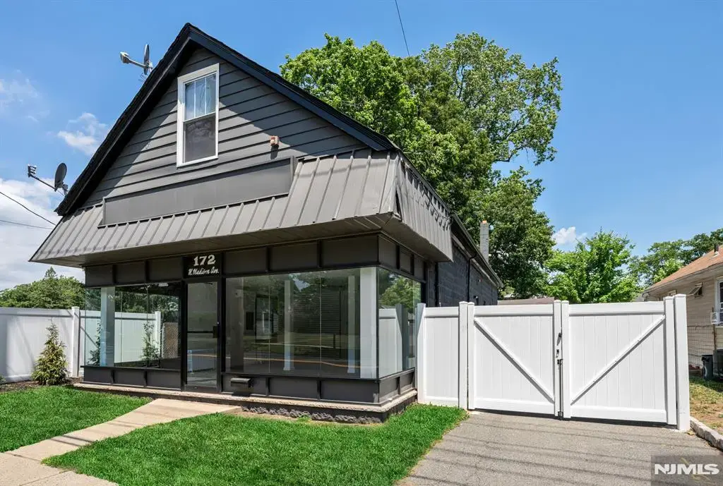 172 W Madison Avenue, Dumont