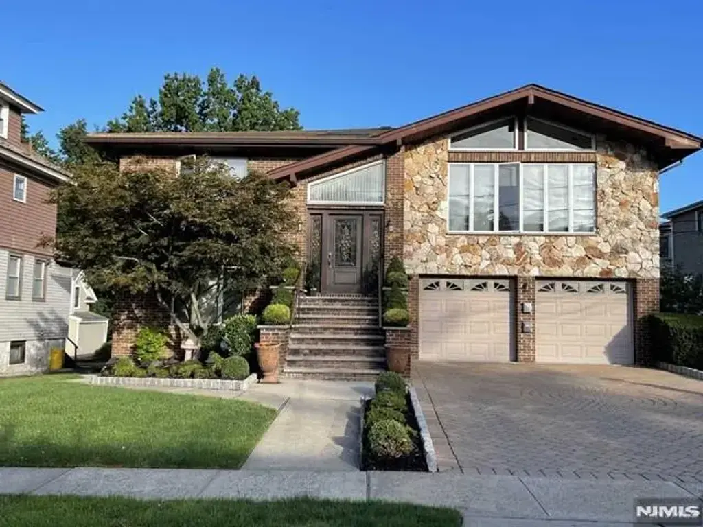 535 Hillside 1, Palisades Park