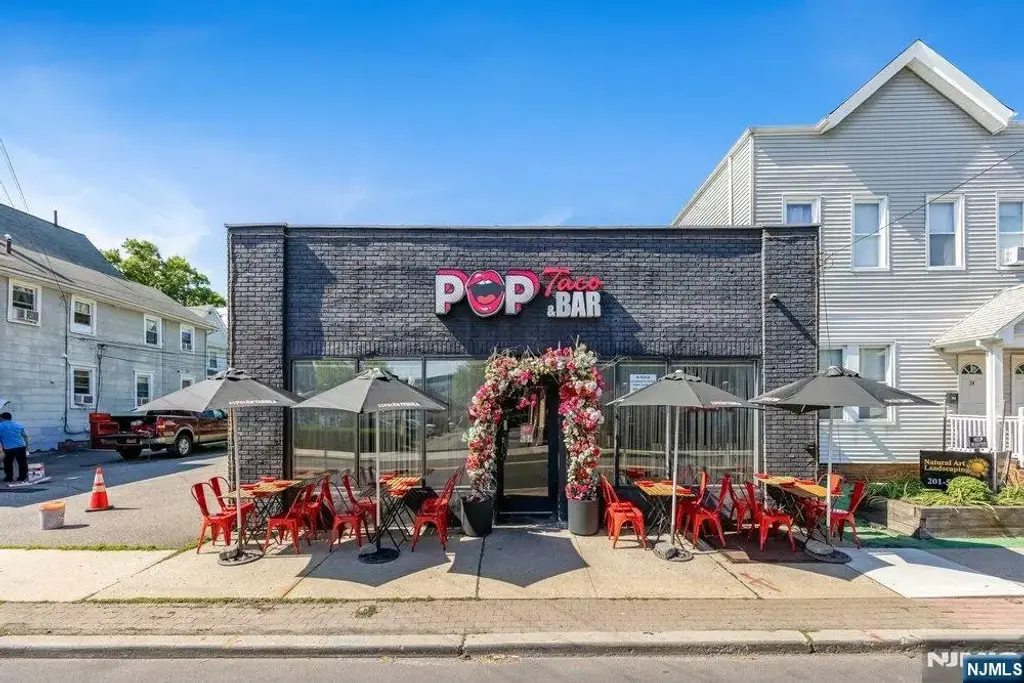 20 E Madison Avenue, Dumont