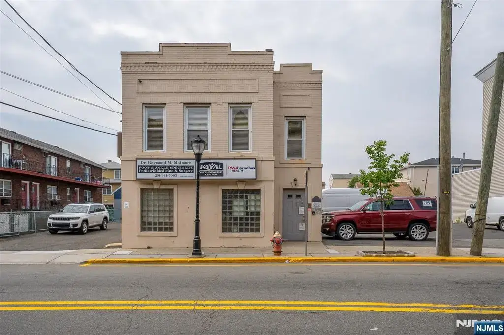 89 Anderson Avenue, Fairview