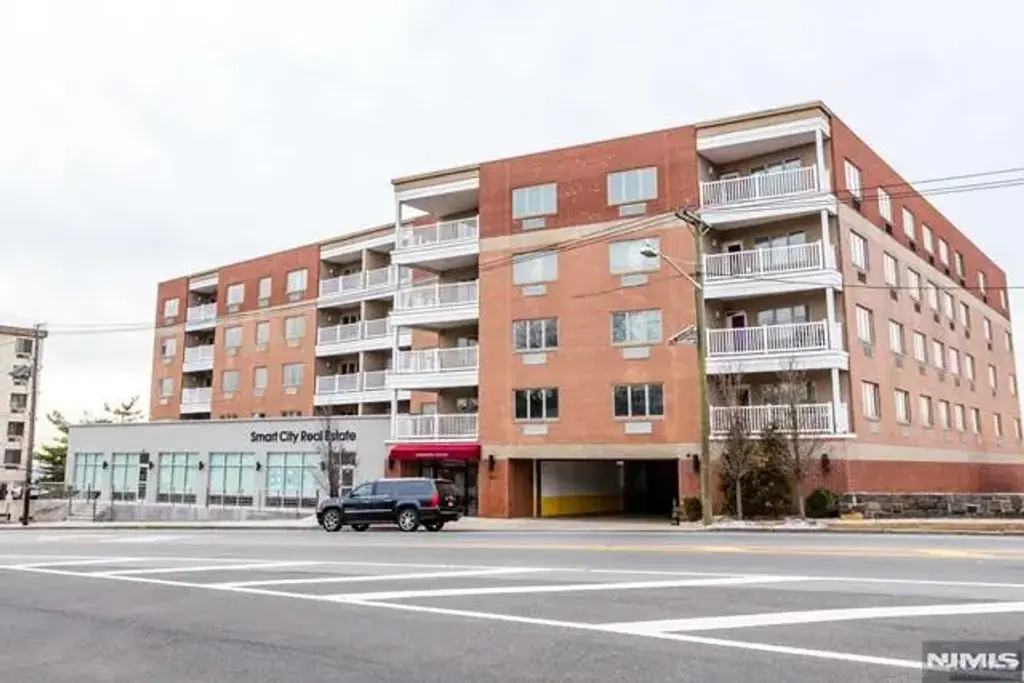 411 E Brinkerhoff 311, Palisades Park