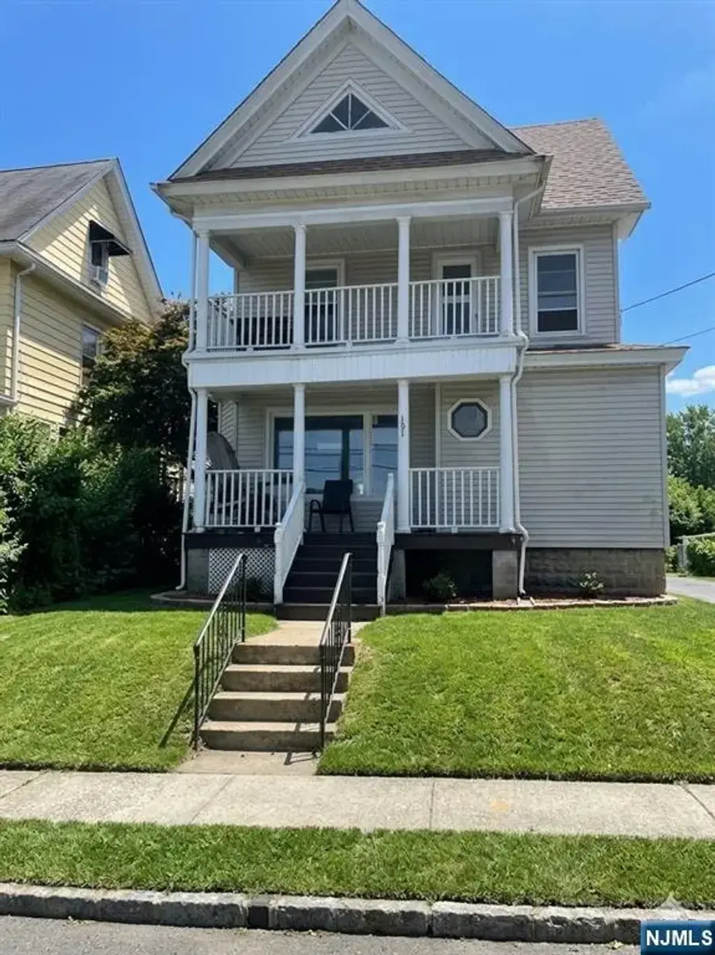 181 Overlook, Belleville