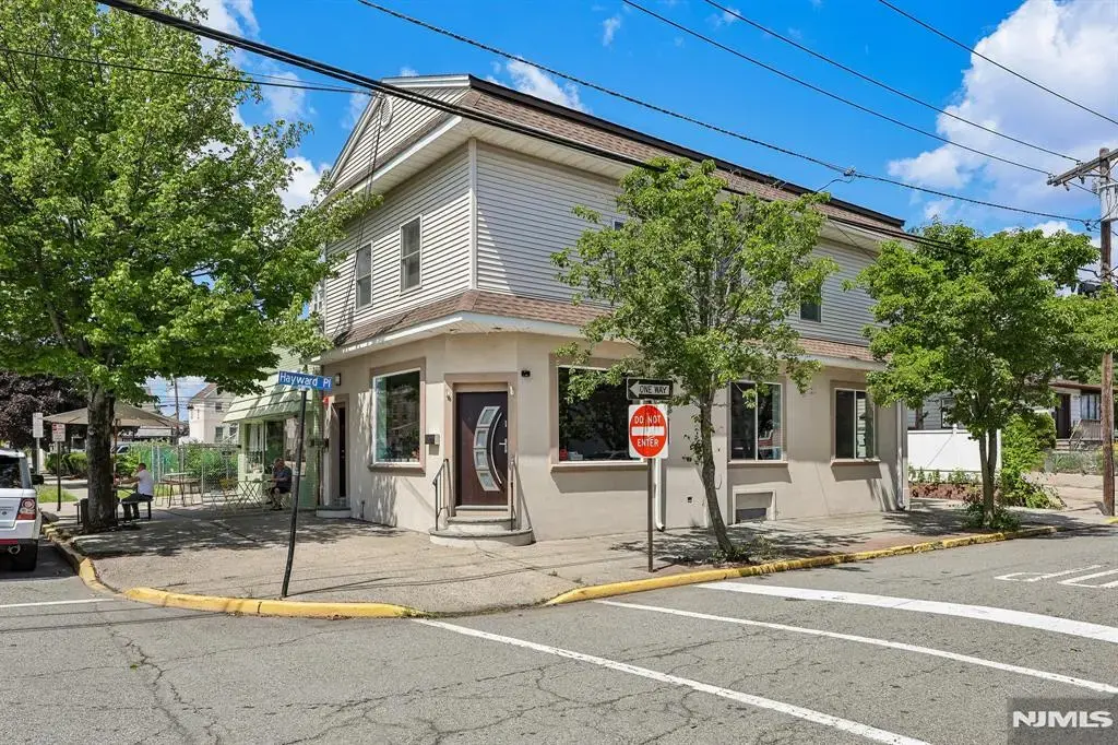 63 Union Boulevard, Wallington