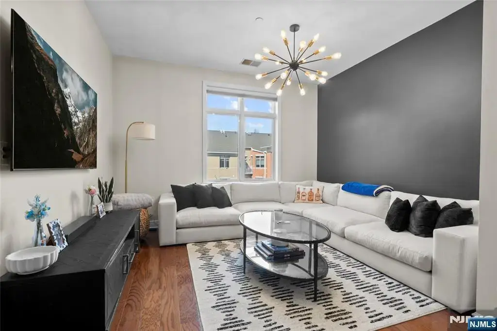 7400 River Road 401, North Bergen