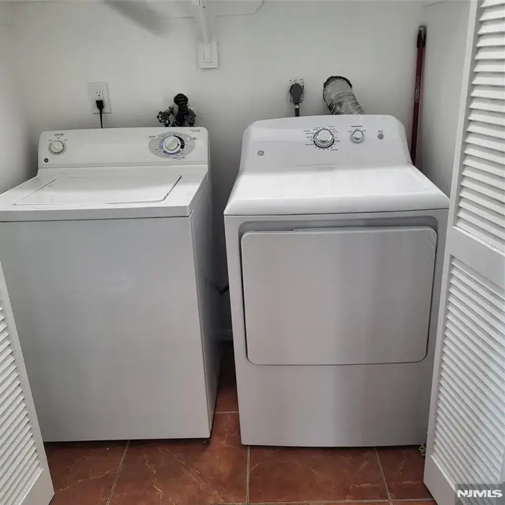 187 Brighton C4, Belleville