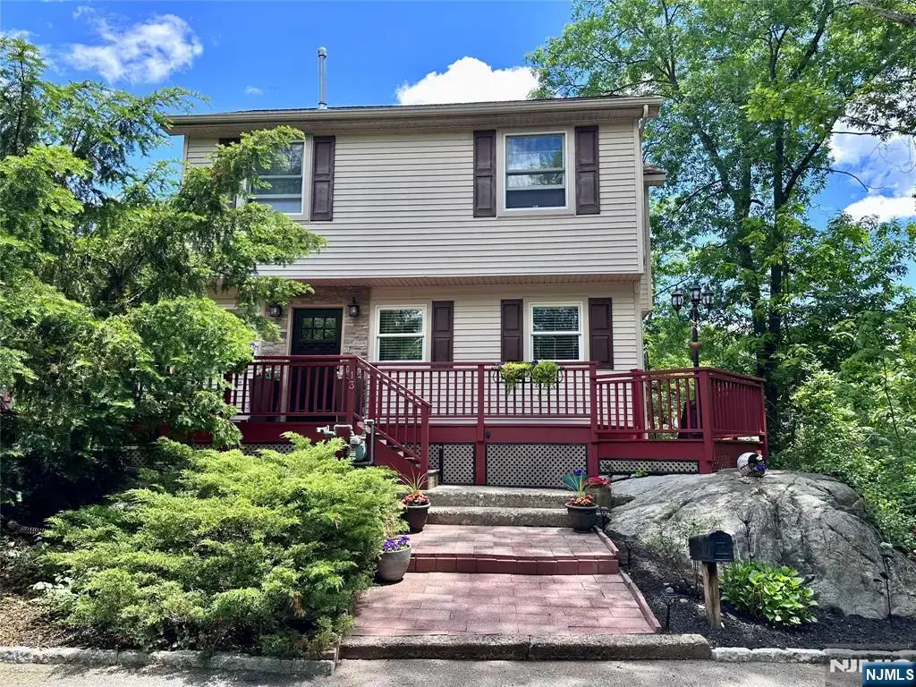 13 Oak Street, Wanaque