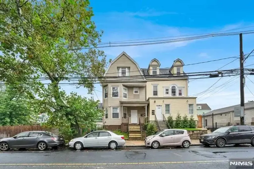 348 13th Avenue, Newark