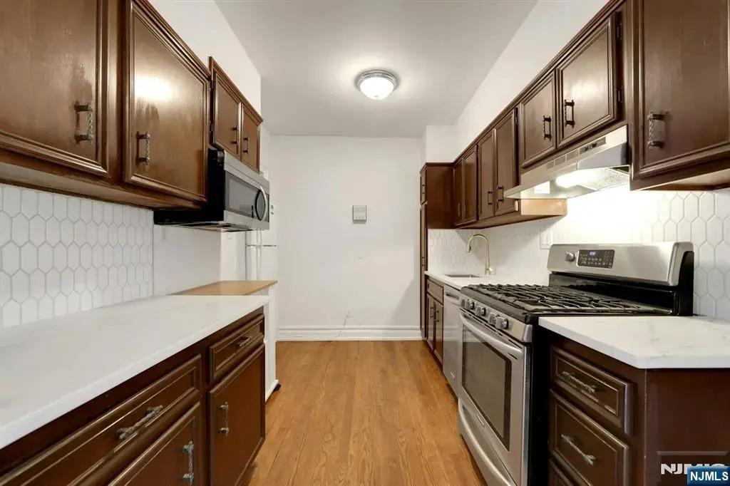 100 E Palisade Avenue A24, Englewood