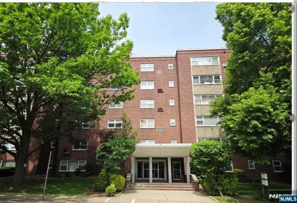 1575 Center Avenue 5f, Fort Lee
