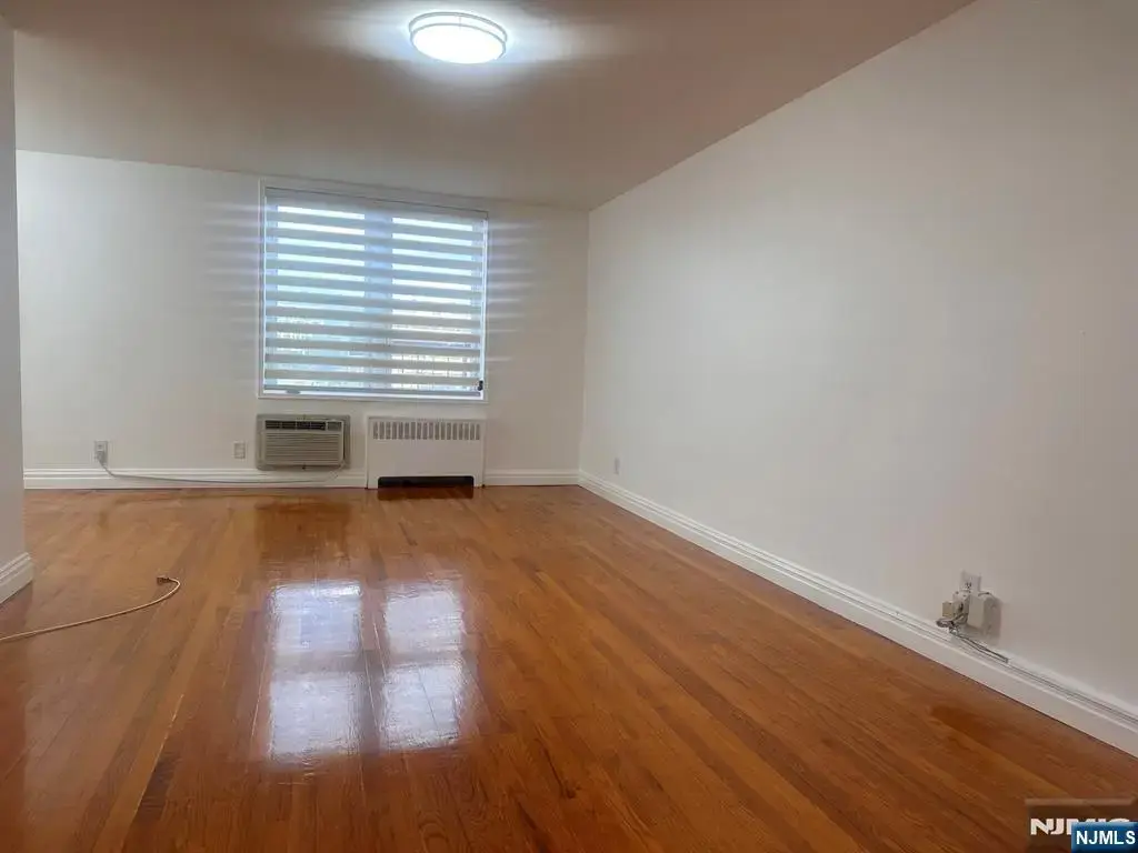 2160 Center 4s, Fort Lee