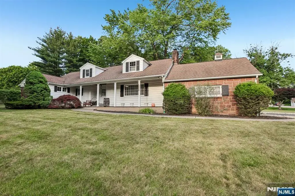 14 Saddle River Road, Woodcliff Lake