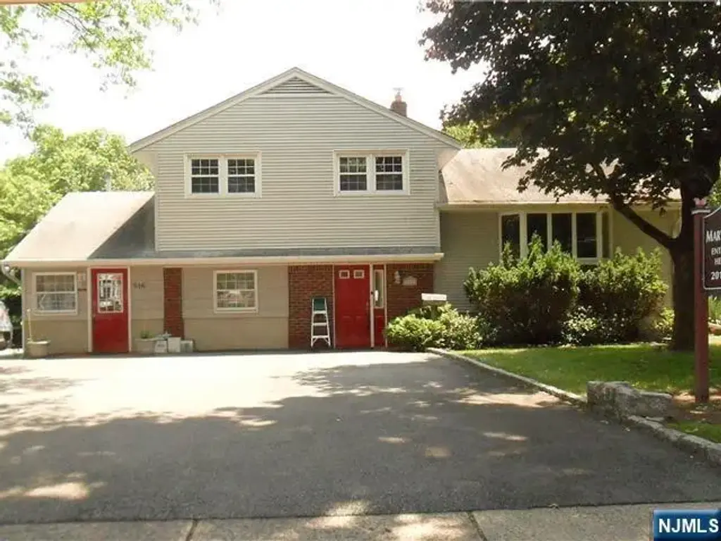 516 Knickerbocker, Cresskill