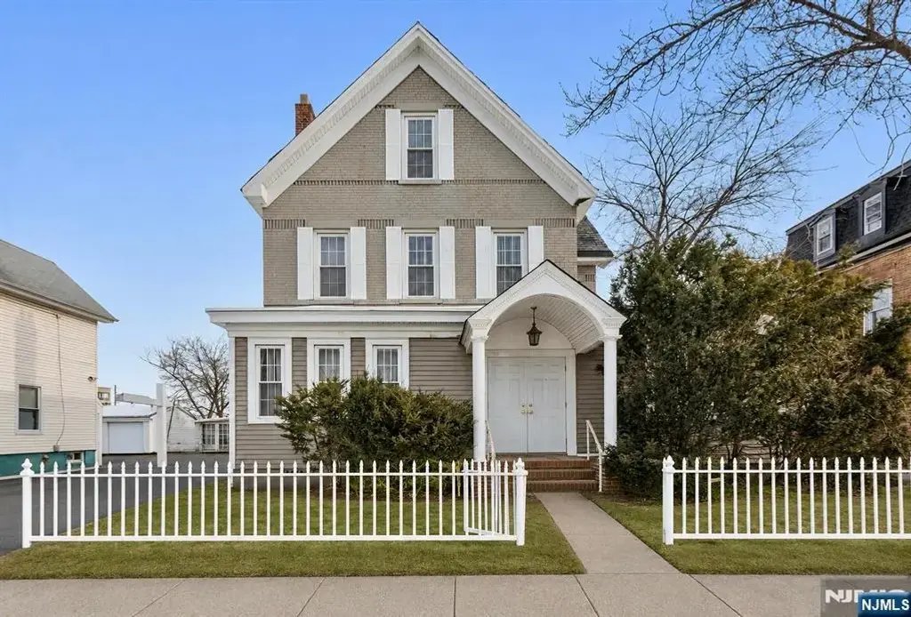 118 Hudson Street, Hackensack