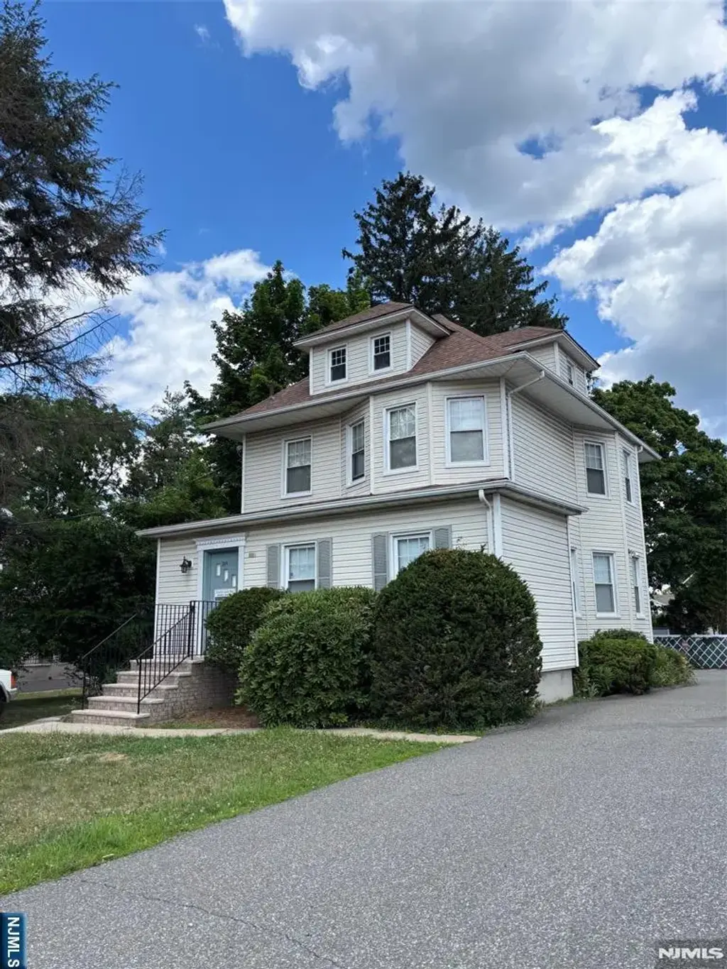 259 Kinderkamack Road, Westwood