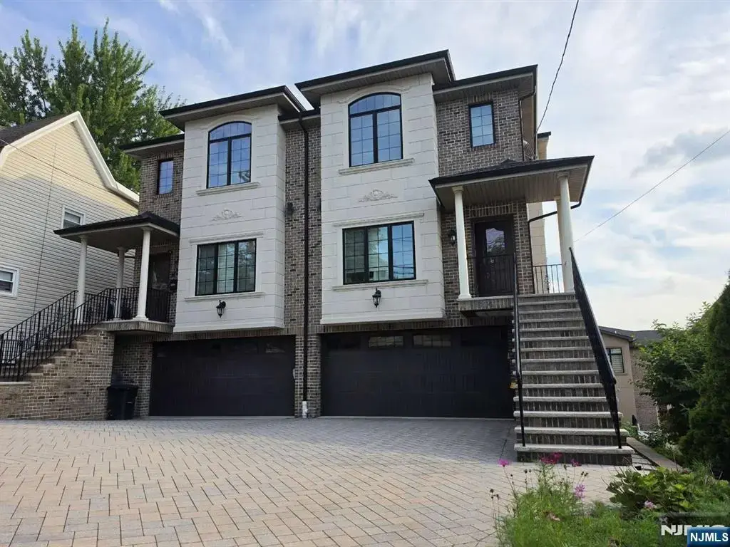 304 E Palisades Boulevard, Palisades Park