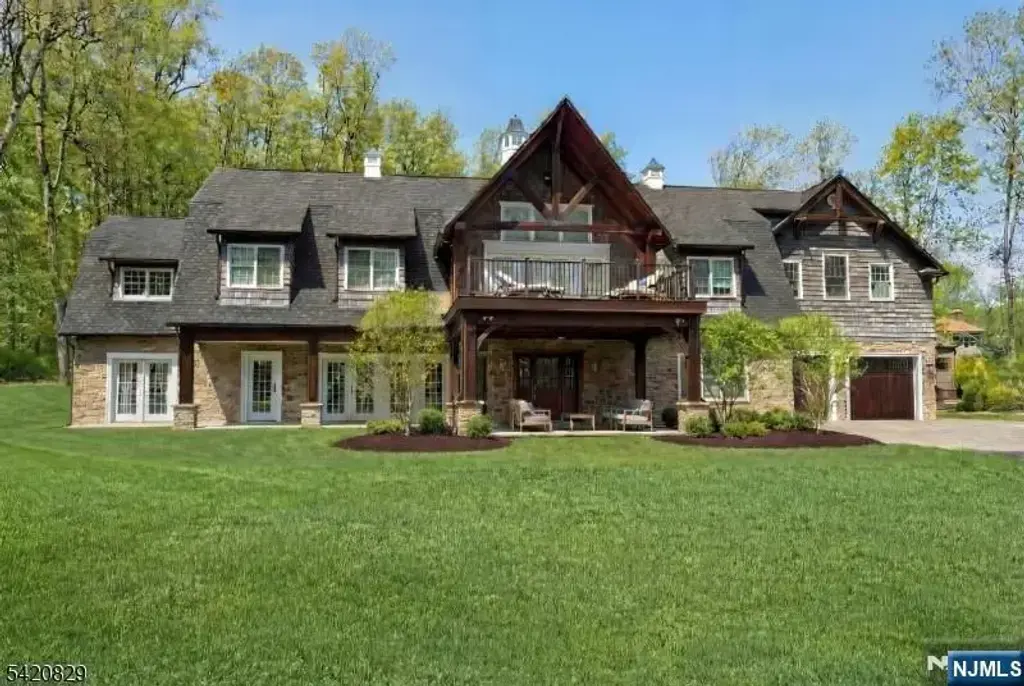 3 Laurel Lane, Chester Township