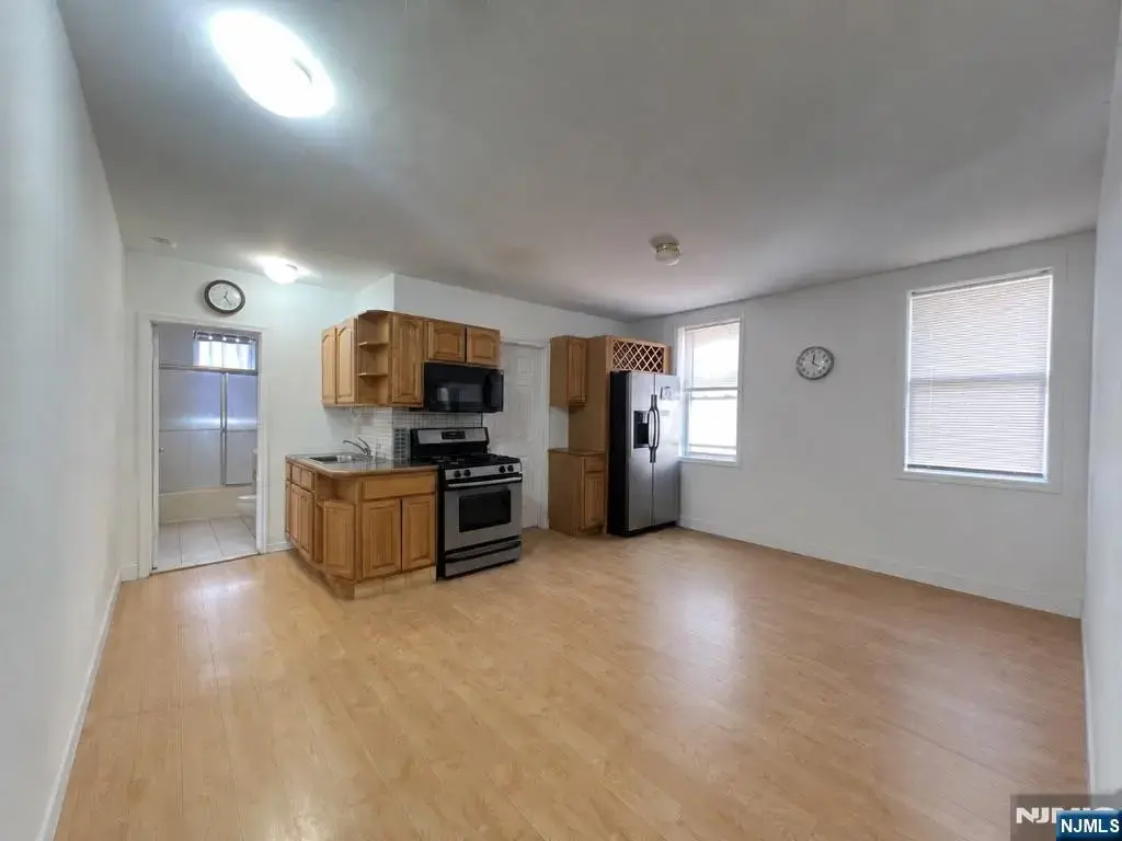 201 45th Street 504, Union City