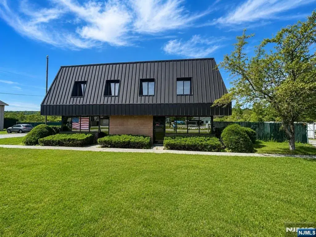 2781 Route 23, Hardyston